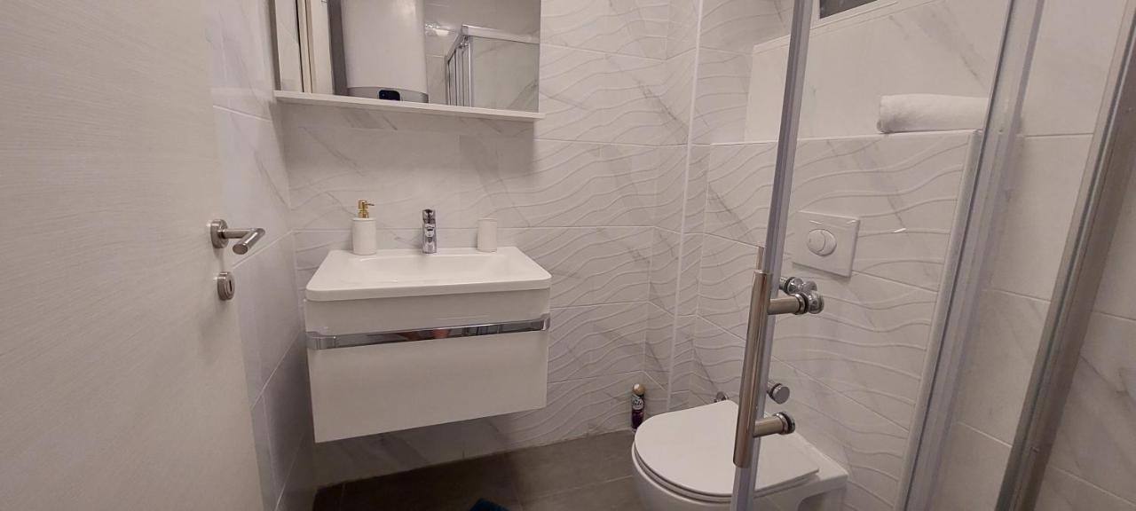 Apartmani Nikola Trogir Rum bild